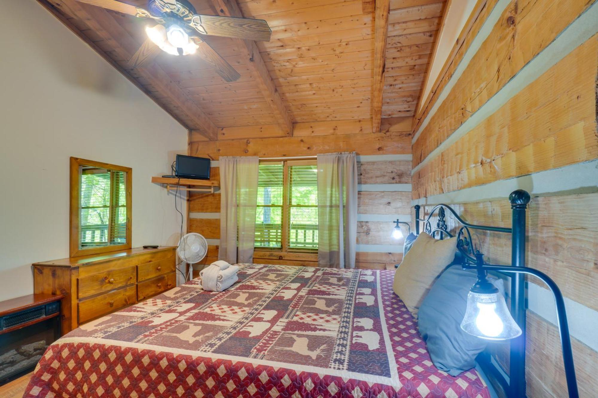 Gatlinburg Cabin With Hot Tub About 6 Mi To Downtown! エクステリア 写真