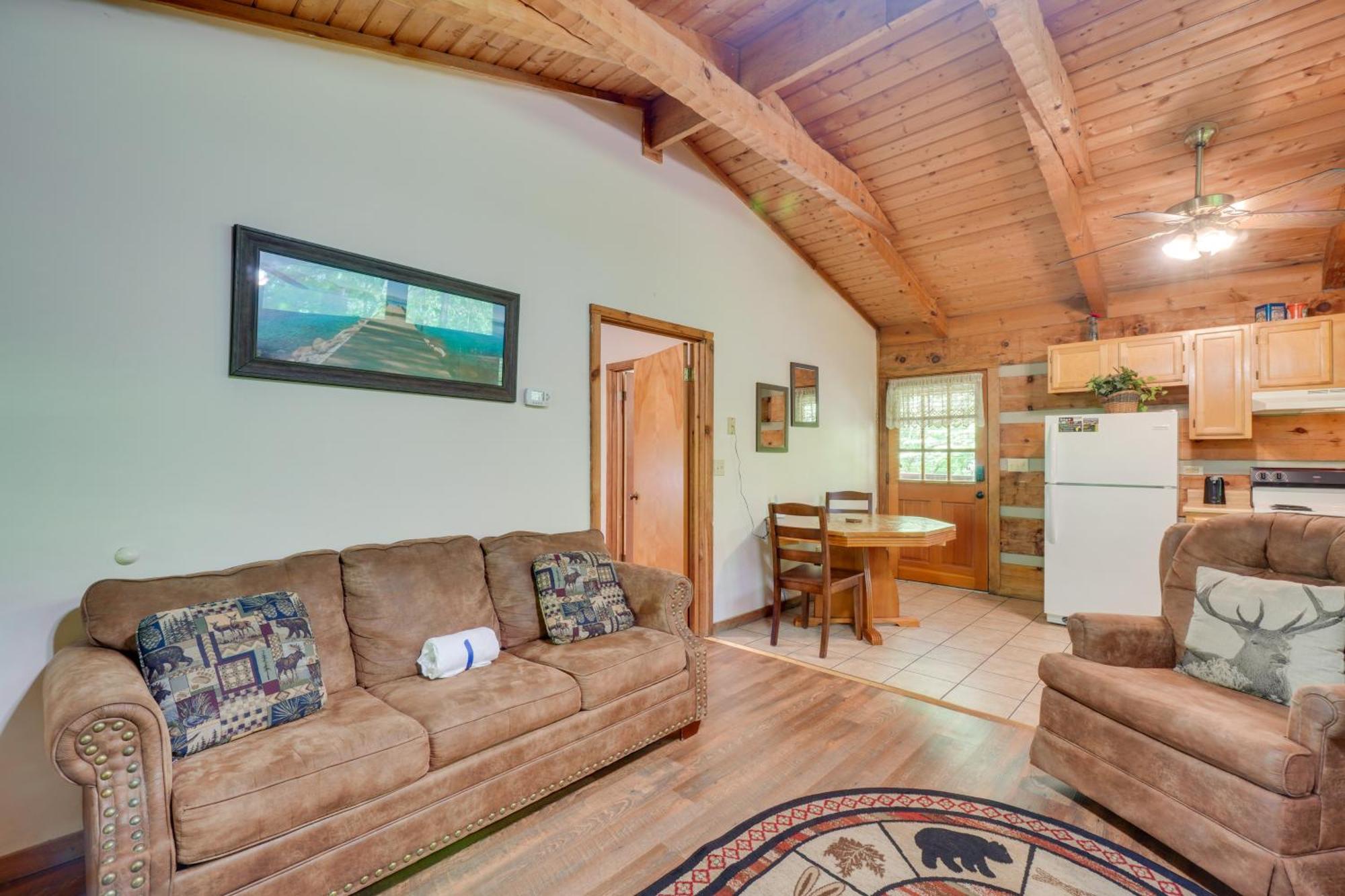 Gatlinburg Cabin With Hot Tub About 6 Mi To Downtown! エクステリア 写真