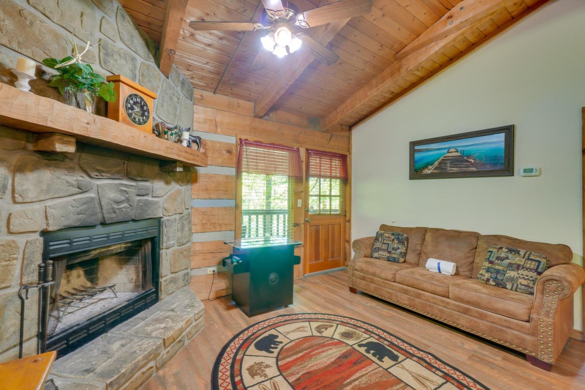 Gatlinburg Cabin With Hot Tub About 6 Mi To Downtown! エクステリア 写真